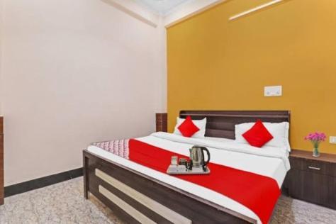 Hotel Mannu Grand Kánpur Exteriér fotografie